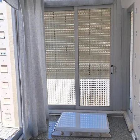 Daire Gran Ventilacion, Fresco, Muy Bien Equipado, Garaje